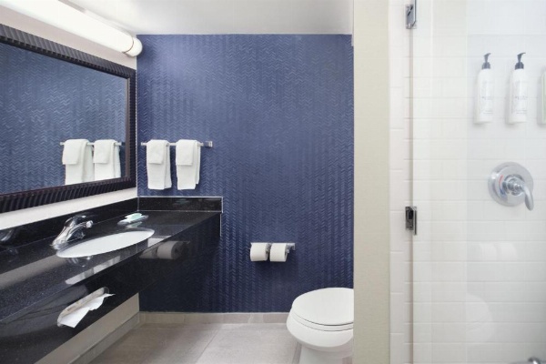 Fairfield Inn & Suites by Marriott Columbia Northeast image 10