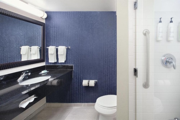 Fairfield Inn & Suites by Marriott Columbia Northeast image 12
